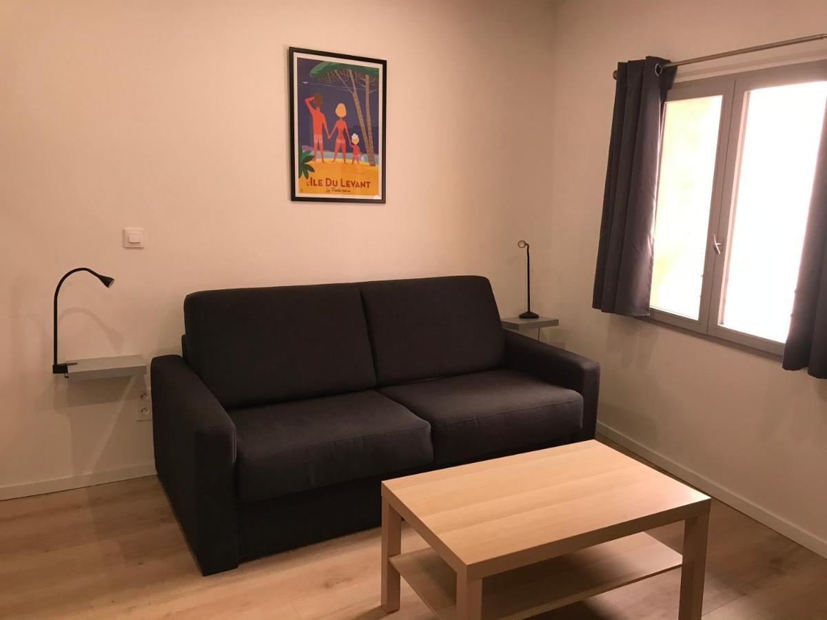 2 Pieces Hyper Centre Equipe Et Confortable Toulon Exteriör bild